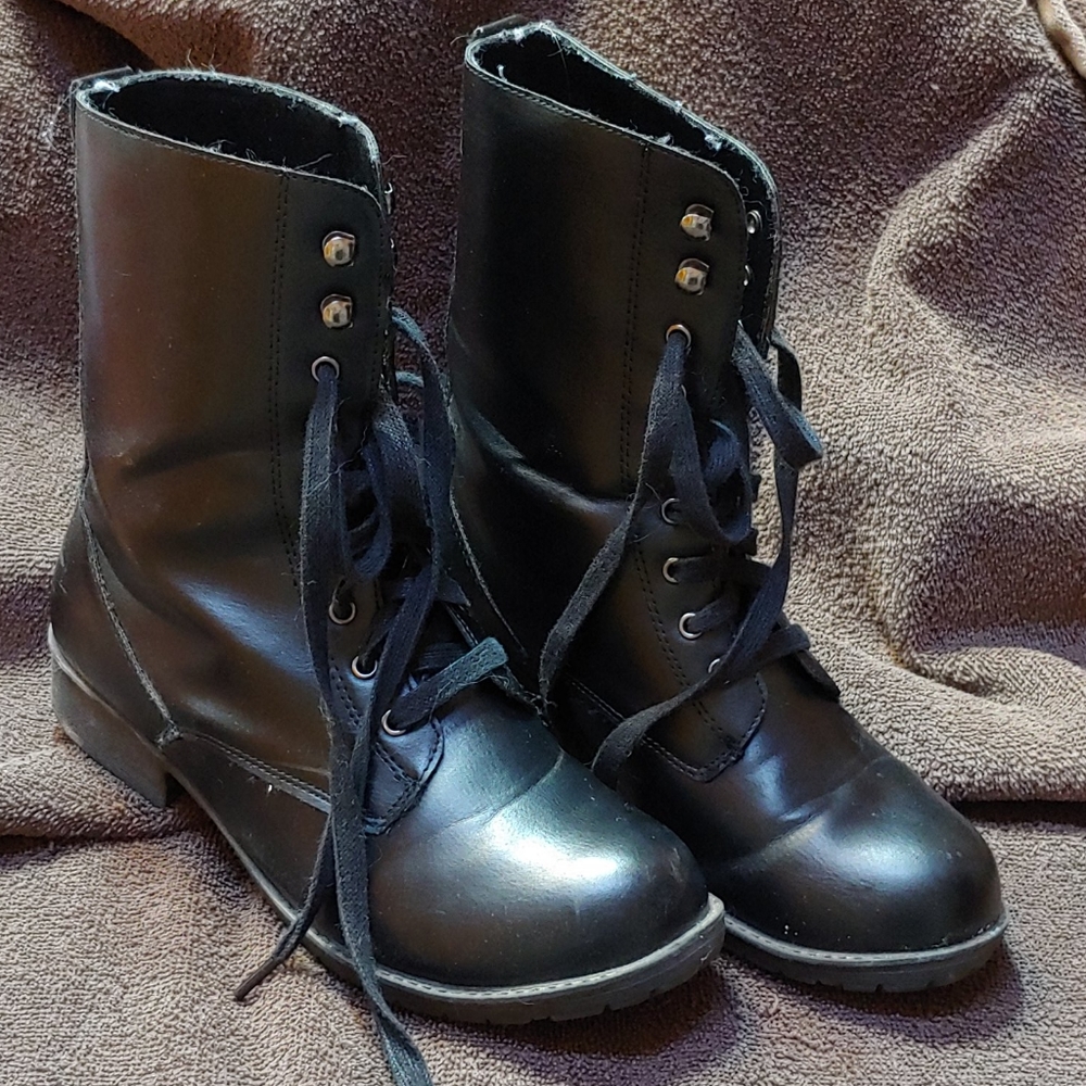 Black boots